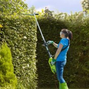 Garden Gear 900W Extendable Hedge Trimmer