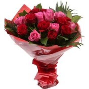 12 Red Pink Blush Rose Bouquet