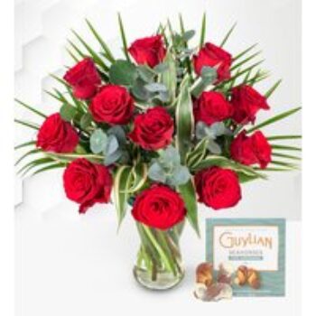 12 Red Roses - Free Chocs